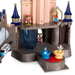 Cinderella Castle Playset – Walt Disney World 17 Cinderella Castle Playset – Walt Disney World -Fashion Clothing Store 1714047402031 6